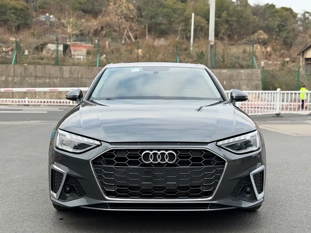 Audi A4L 2021 — фото 2