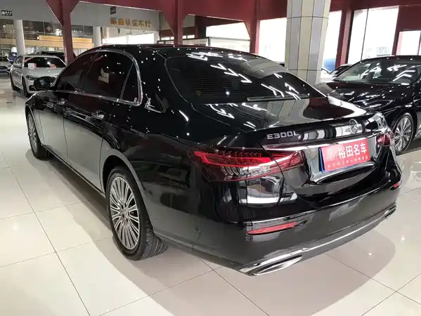 Mercedes-Benz E-Class 2021