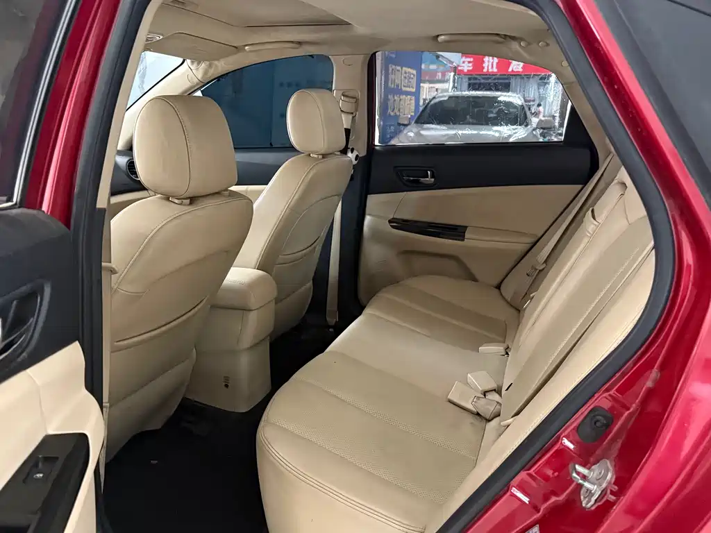 Changan Eado 2015 — фото 9