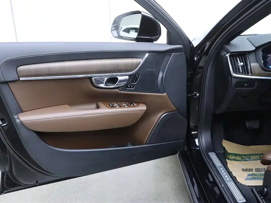 Volvo S90 2024 — фото 11