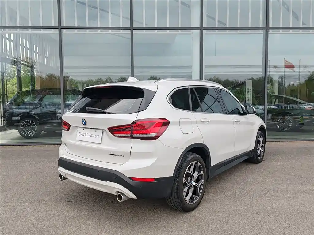 BMW X1 2022 — фото 5
