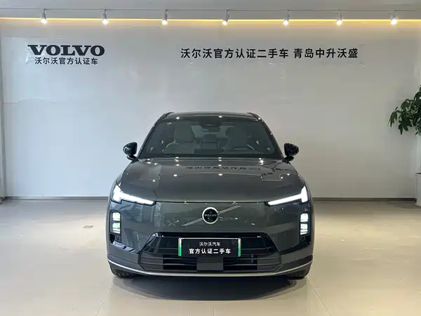 Volvo XC70 Plug-In Hybrid 2026