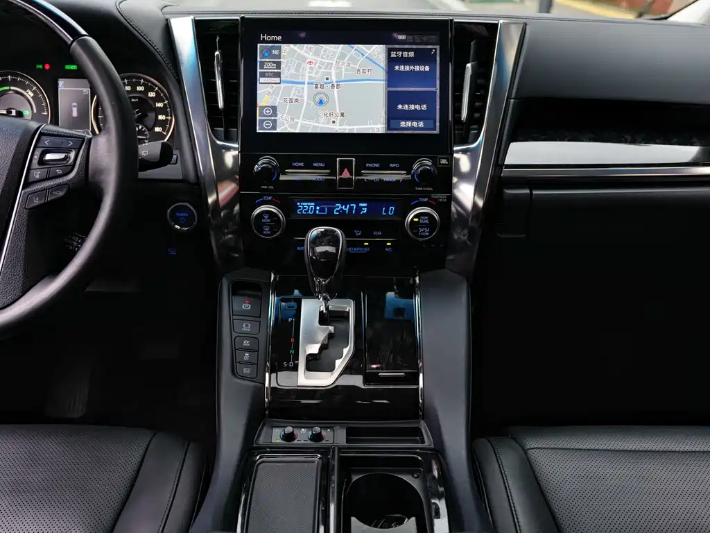 Toyota Vellfire 2022 — фото 11
