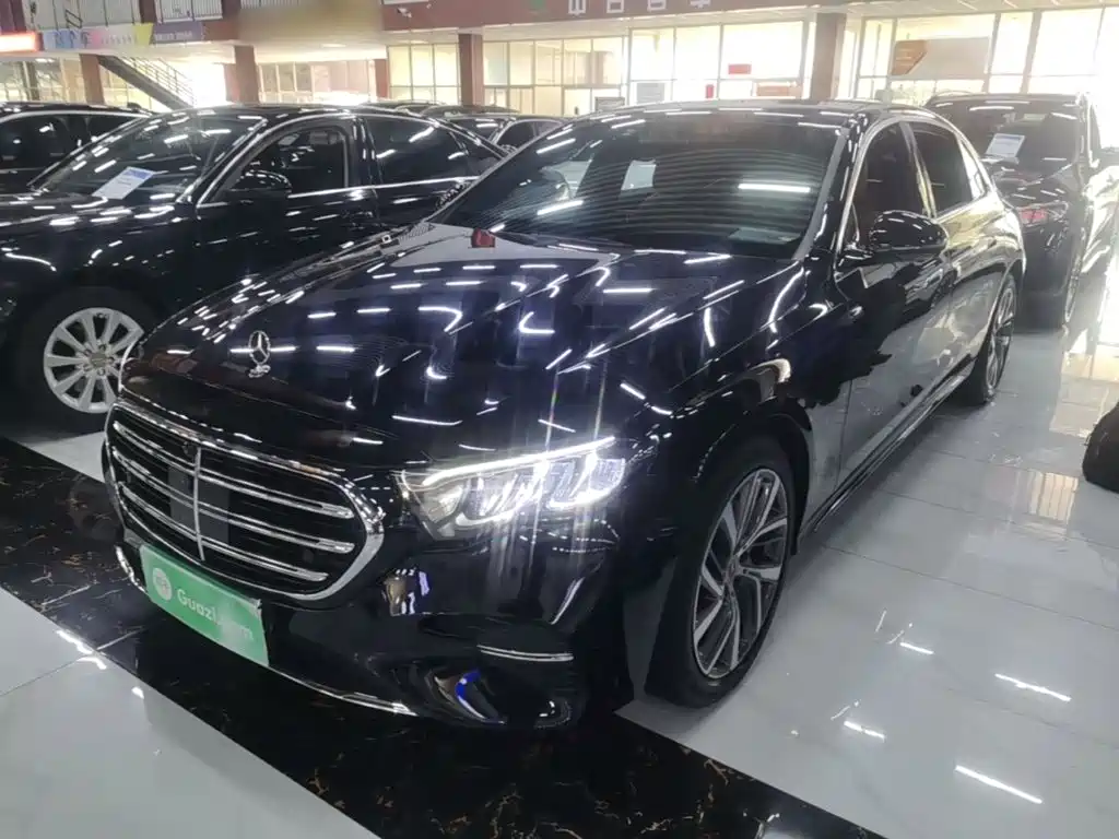 Mercedes-Benz E-Class 2024