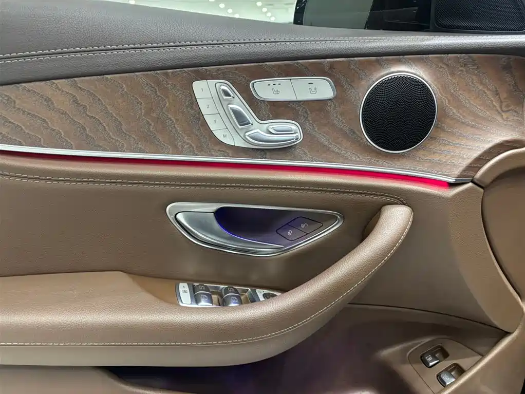 Mercedes-Benz E-Class New Energy 2022 — фото 10