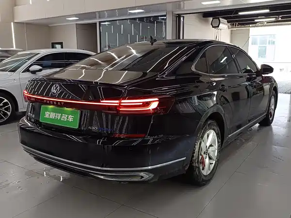 Volkswagen Passat Plug-In Hybrid 2026