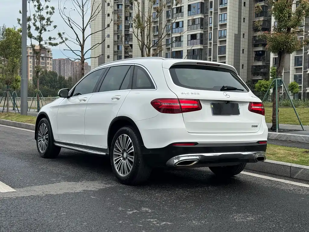 Mercedes-Benz GLC 2016 — фото 12