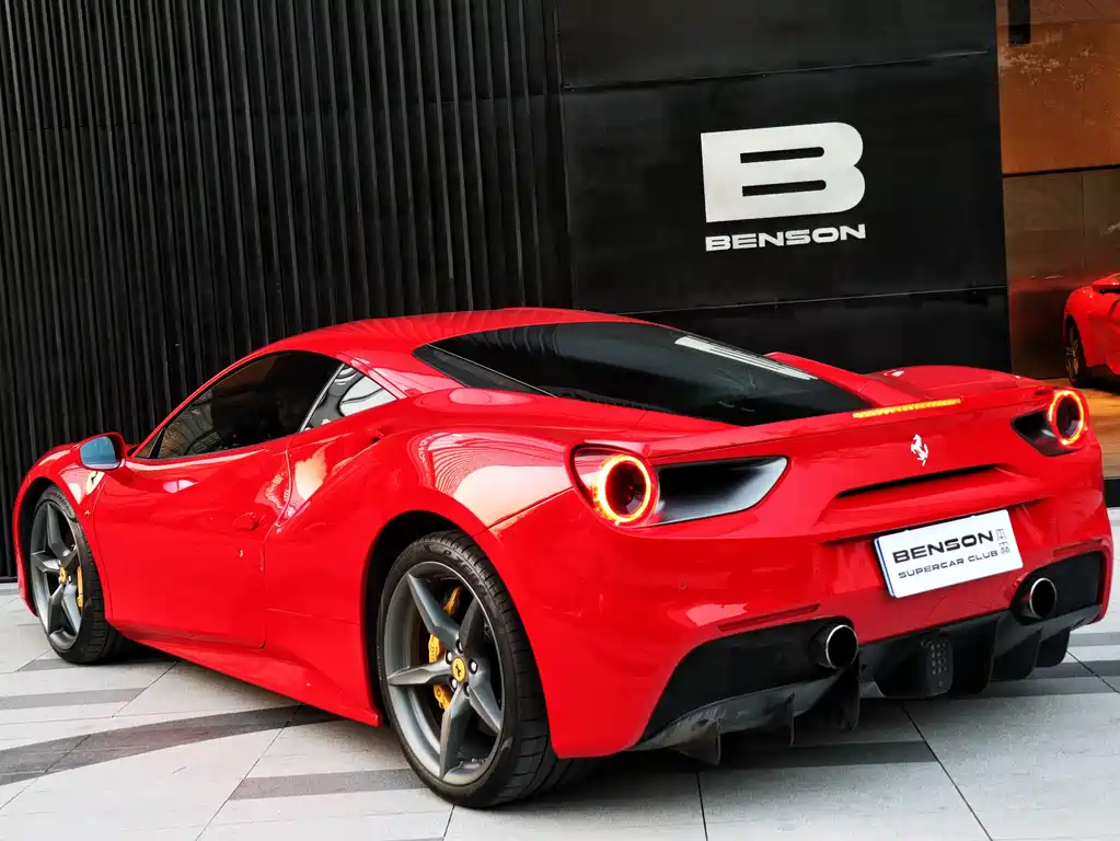 Ferrari 488 2017 — фото 6