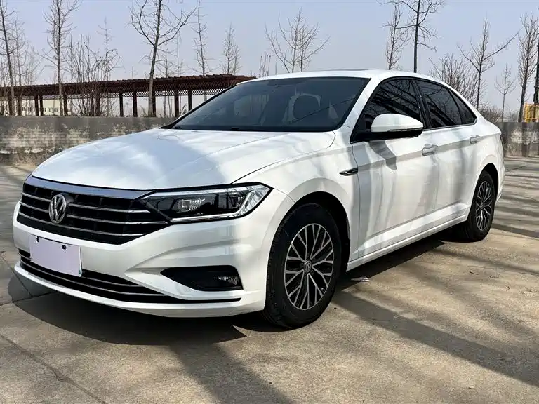 Volkswagen Sagitar 2020