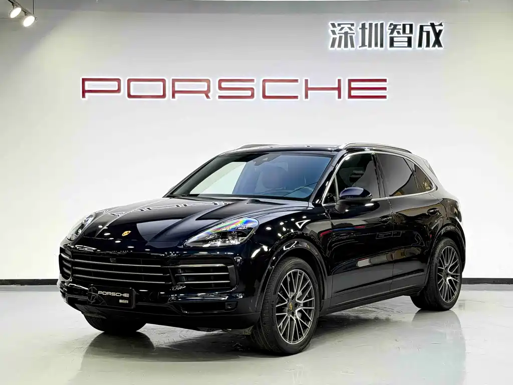 Porsche Cayenne 2021 — фото 1