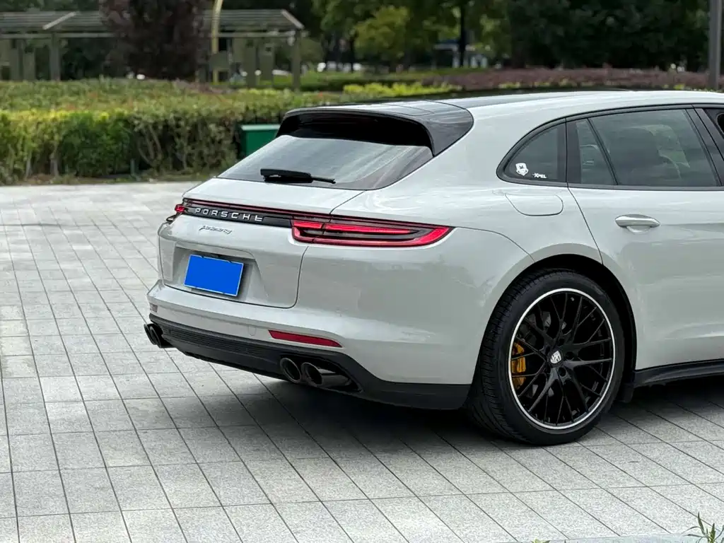 Porsche Panamera 2018 — фото 4