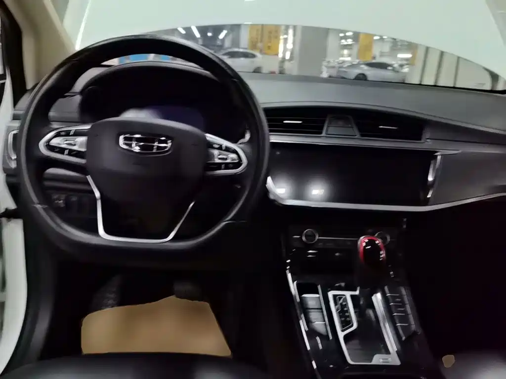 Geely Emgrand GS 2020 — фото 10
