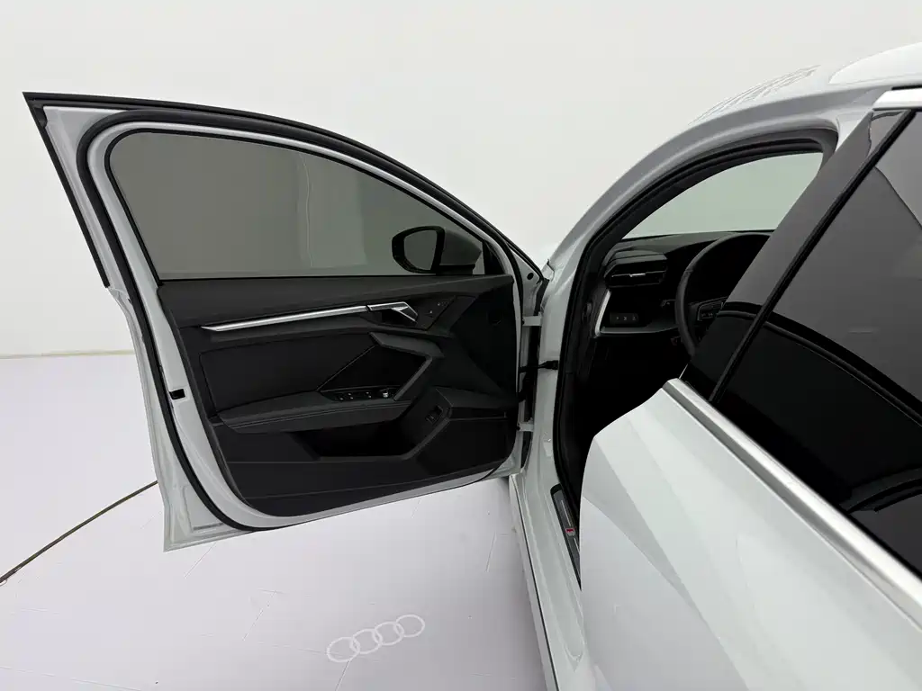 Audi A3 2022 — фото 21