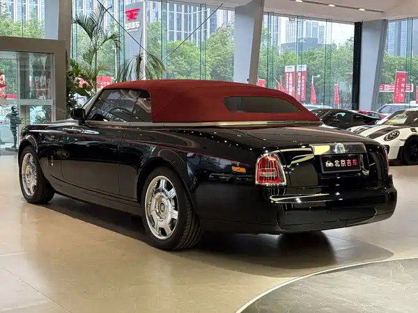 Rolls-Royce Phantom 2007
