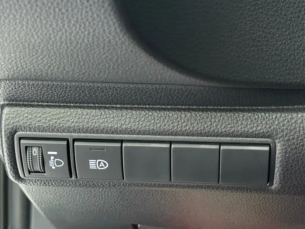 Toyota Corolla 2022 — фото 18