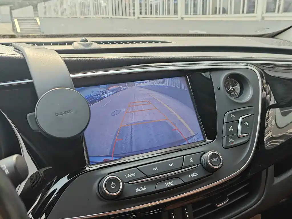 Buick Envision Plus 2018 — фото 13