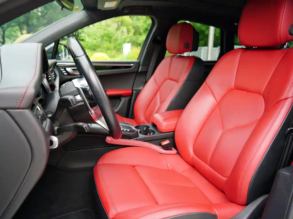 Porsche Macan 2020 — фото 14