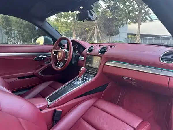 Porsche 718 2018