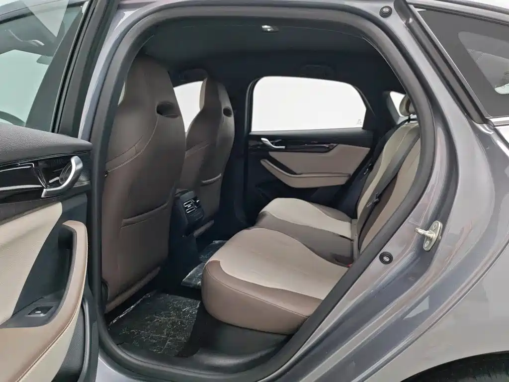 BYD Qin PLUS 2023 — фото 15