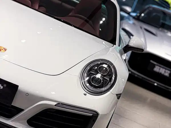 Porsche 911 2016