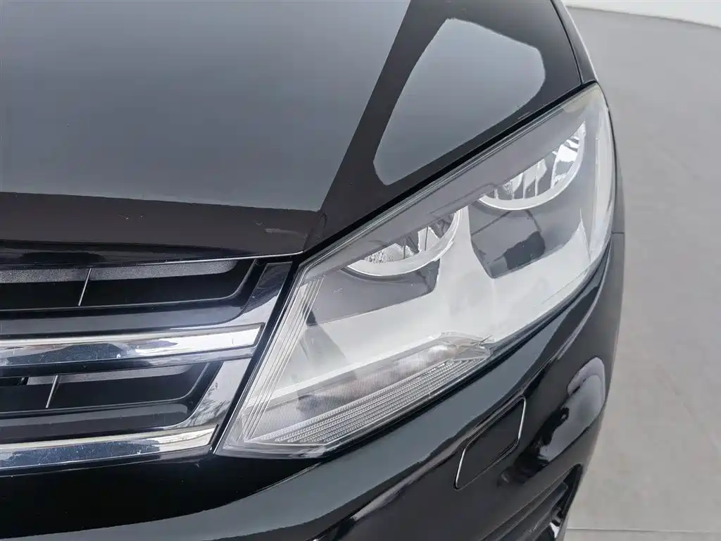 Volkswagen Touareg 2014