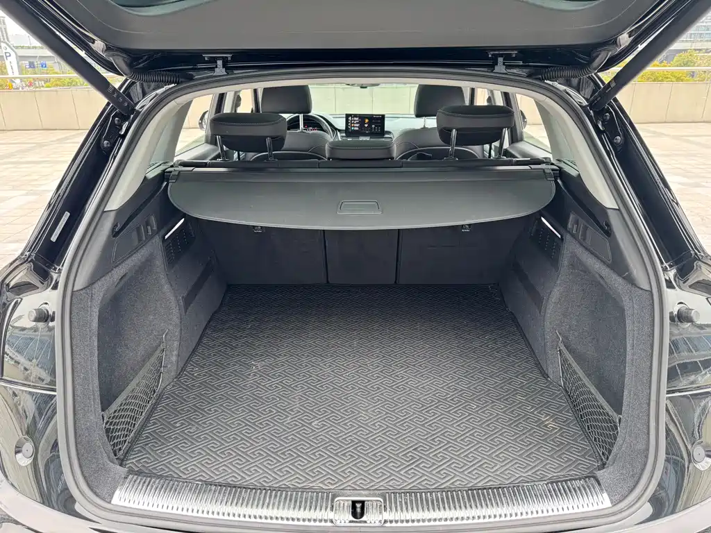 Audi Q5L 2022 — фото 31