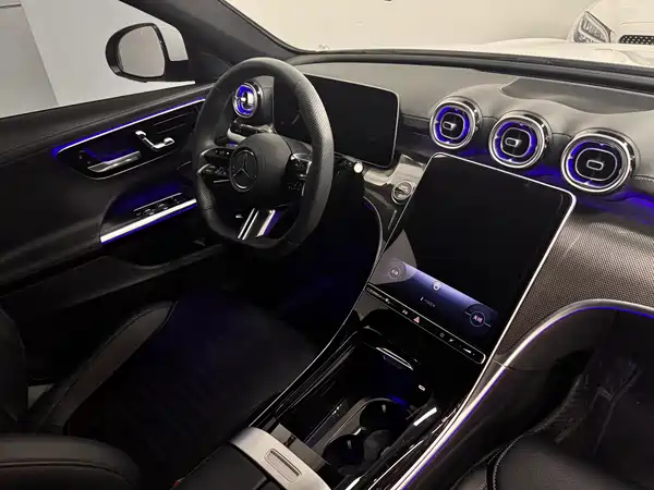 Mercedes-Benz C-Class 2024