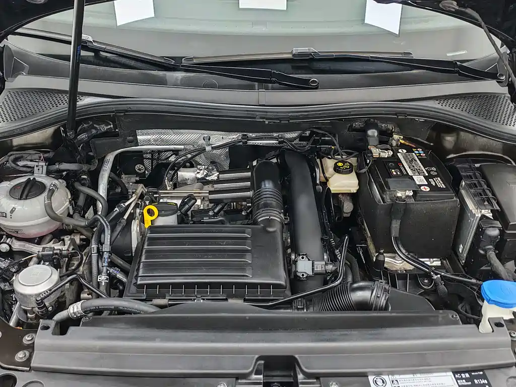 Volkswagen Tiguan L 2023 — фото 17
