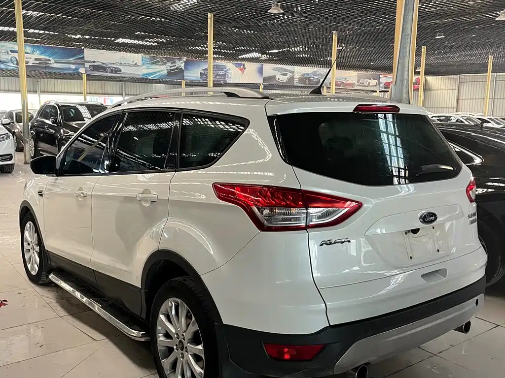 Ford Kuga 2016