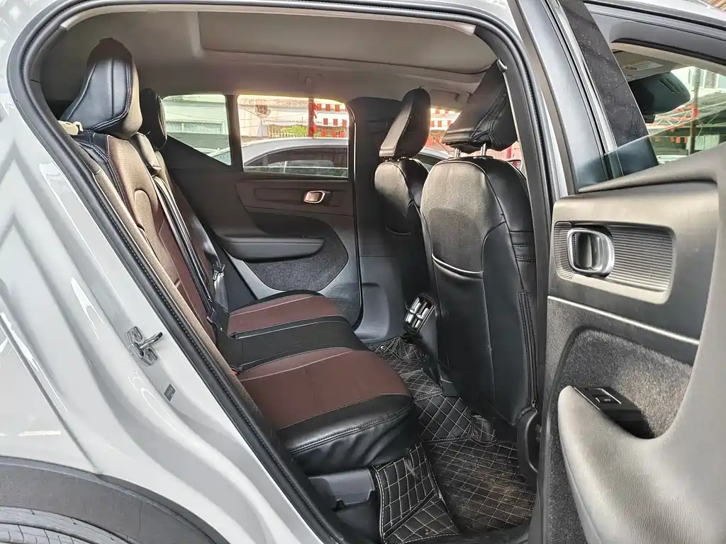 Volvo XC40 2020
