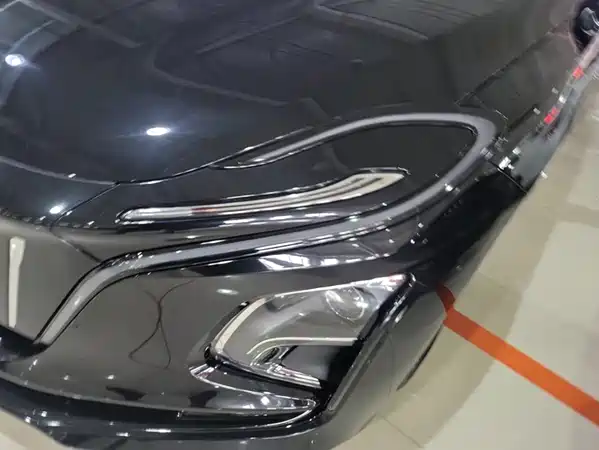 Hongqi E-QM5 2024