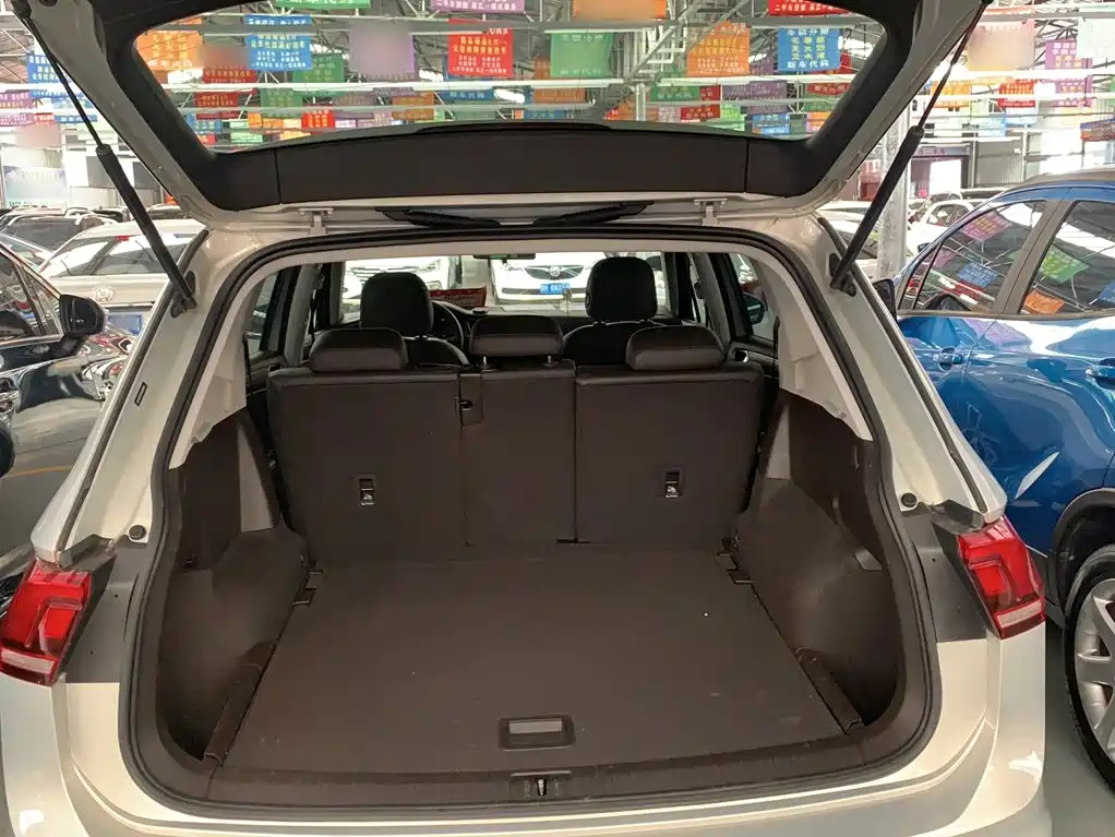 Volkswagen Tiguan L 2017 — фото 14