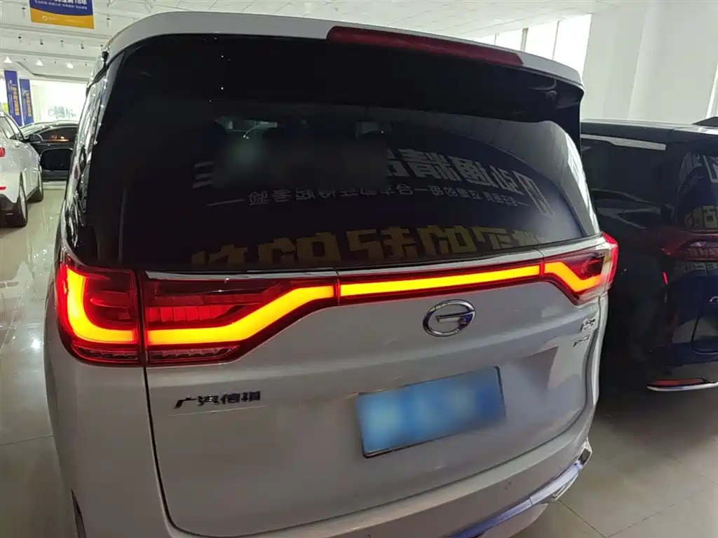 GAC Motor Trumpchi M8 2022 — фото 6