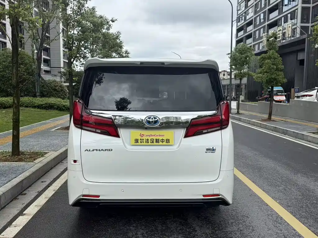 Toyota Alphard 2019 — фото 6