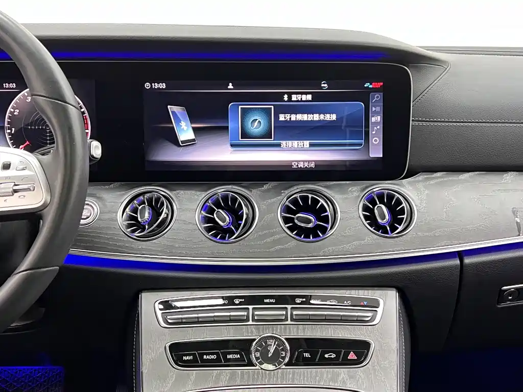 Mercedes-Benz CLS 2019 — фото 19