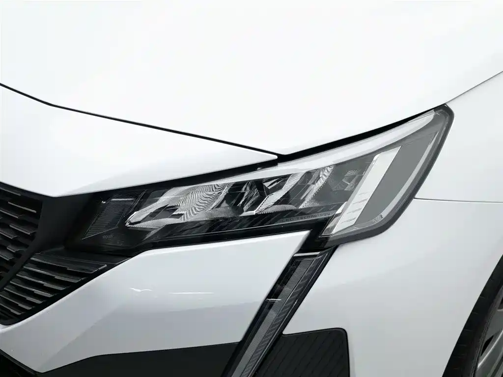 Peugeot 408 2024 — фото 7