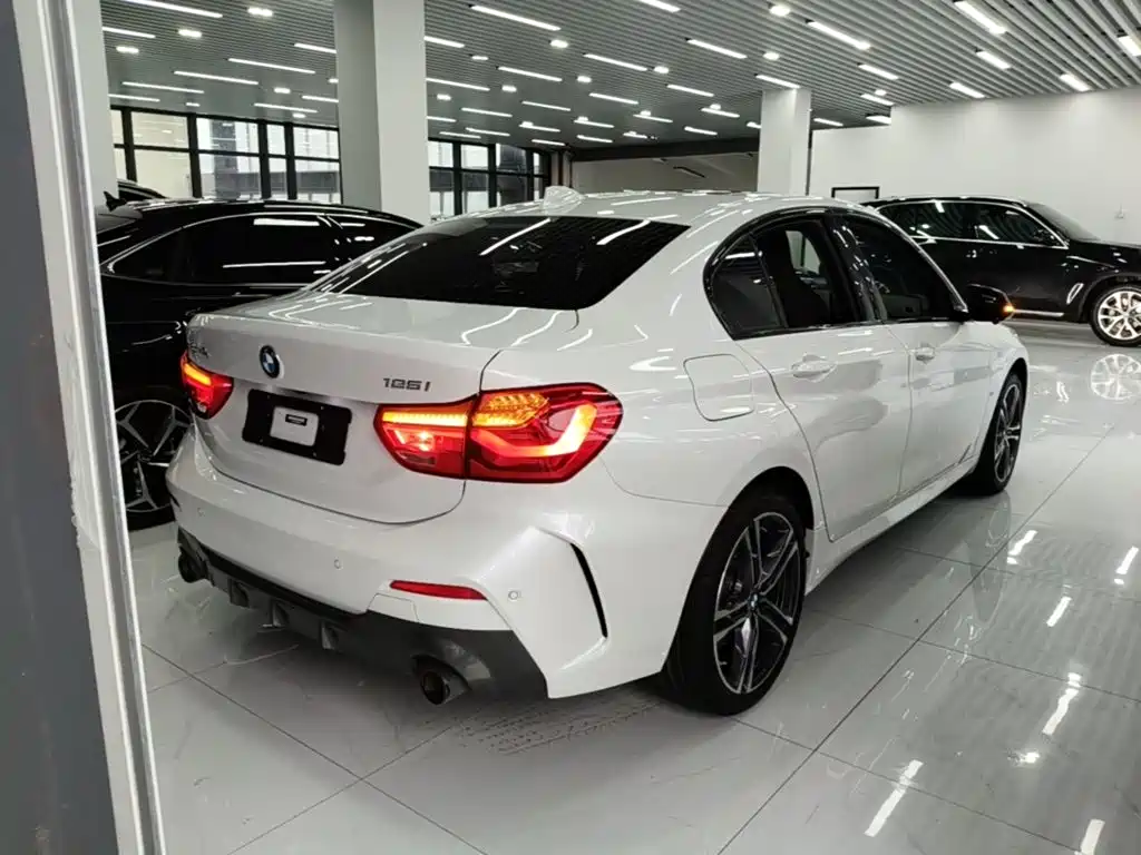 BMW 1 Series 2023