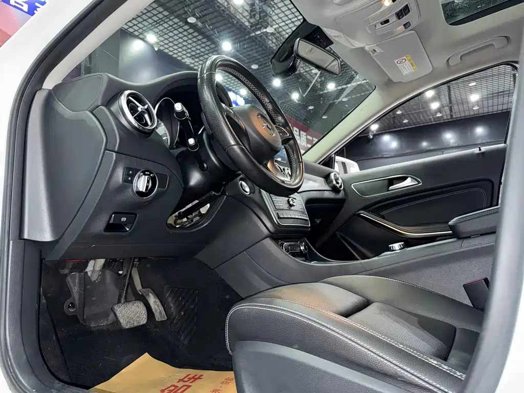 Mercedes-Benz GLA 2017 — фото 12
