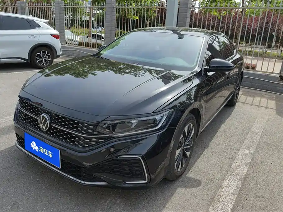 Volkswagen Passat 2023