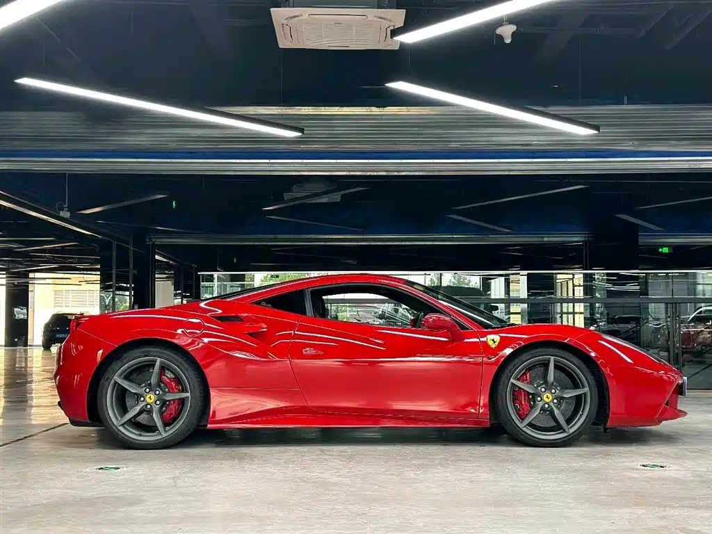 Ferrari 488 2016 — фото 3