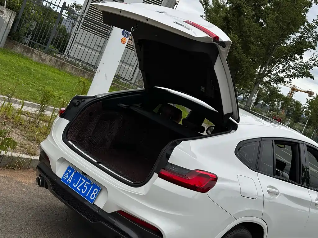 BMW X4 2021 — фото 12