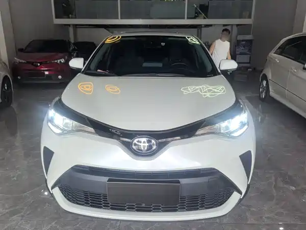 Toyota C-HR 2023