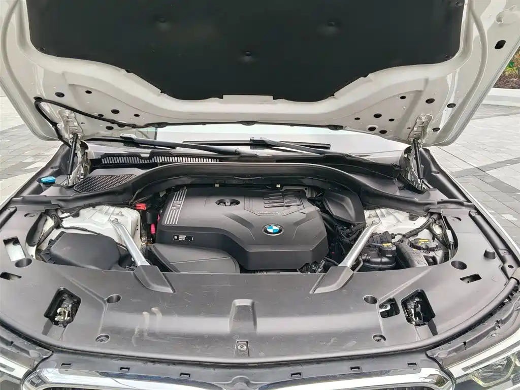 BMW 6 Series GT 2020 — фото 19