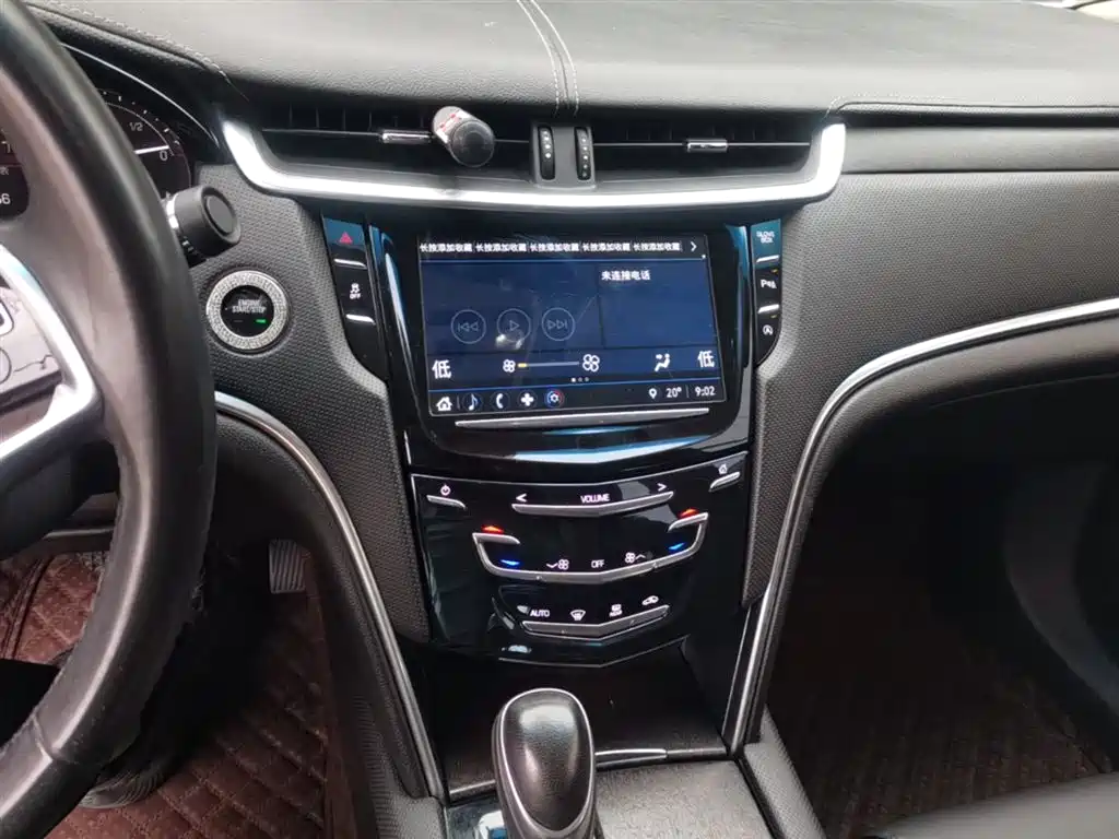 Cadillac XTS 2018 — фото 13