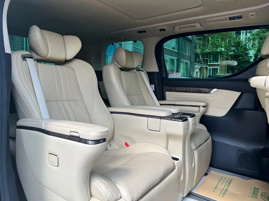 Toyota Vellfire 2020 — фото 5