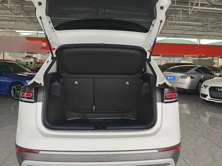 Volkswagen Tharu 2025