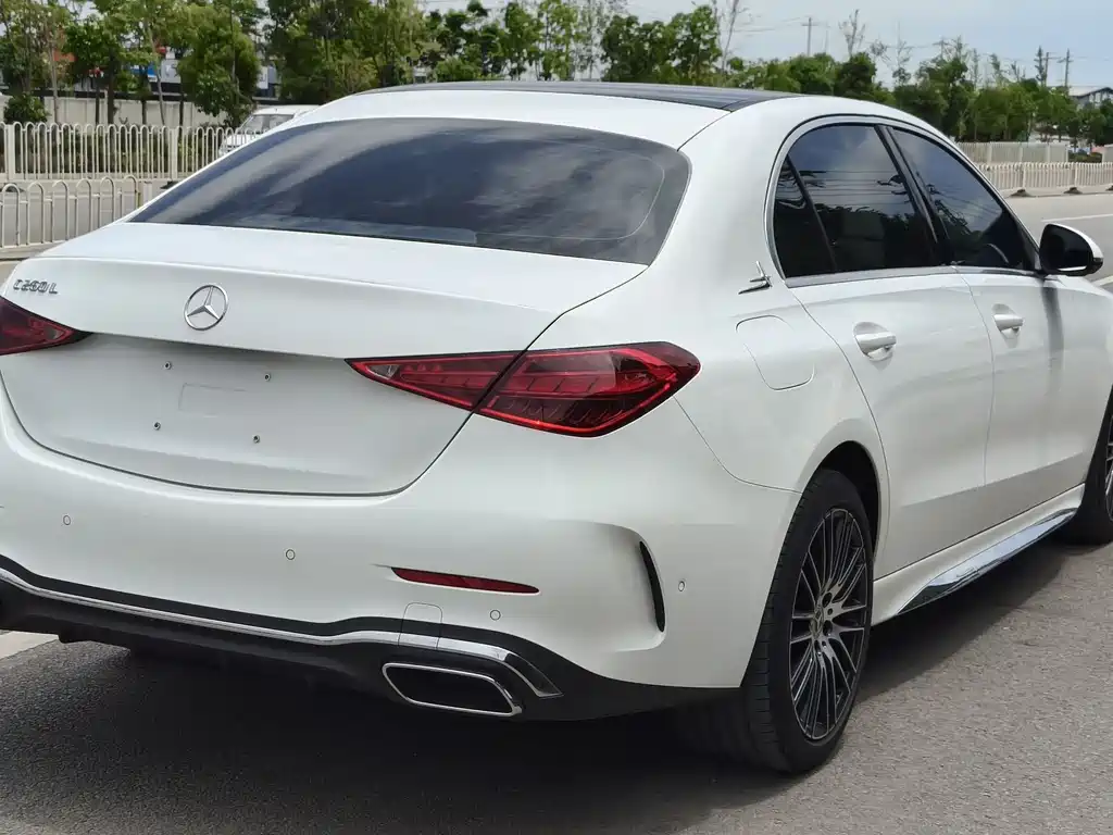 Mercedes-Benz C-Class 2023 — фото 8