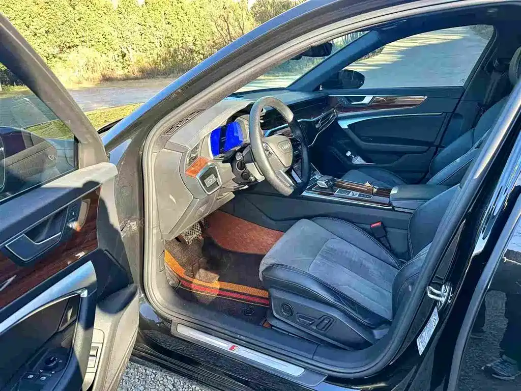 Audi A6L 2022 — фото 7