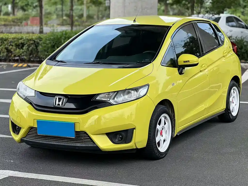 Honda Fit 2015 — фото 1