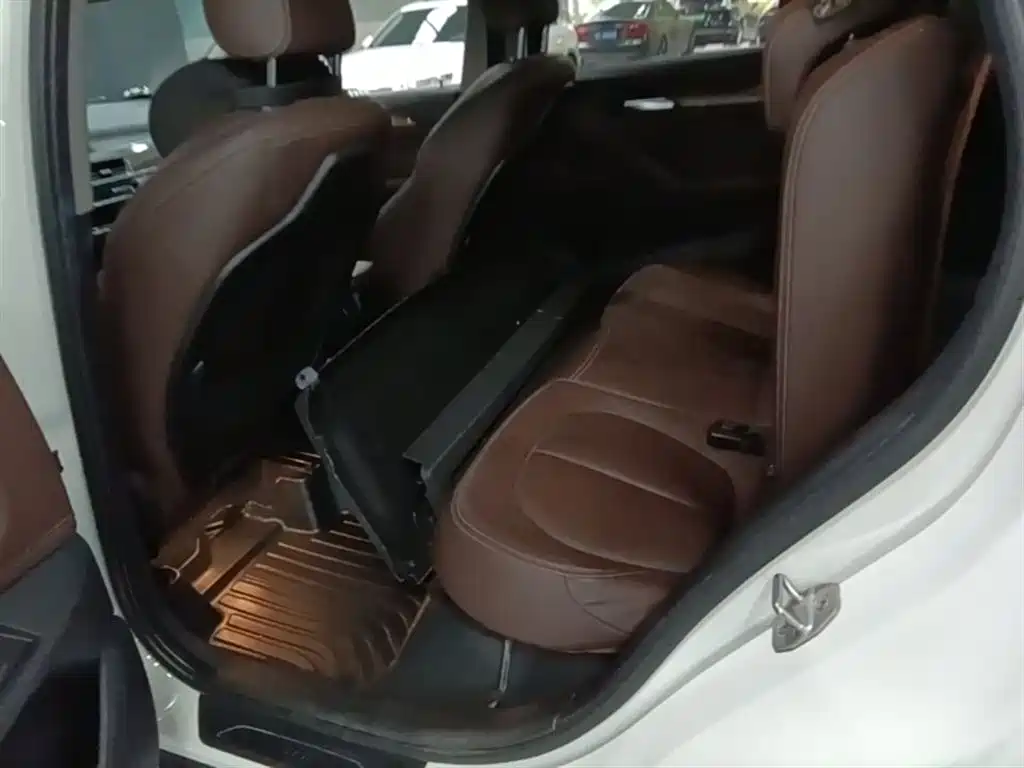 BMW X1 2018 — фото 17
